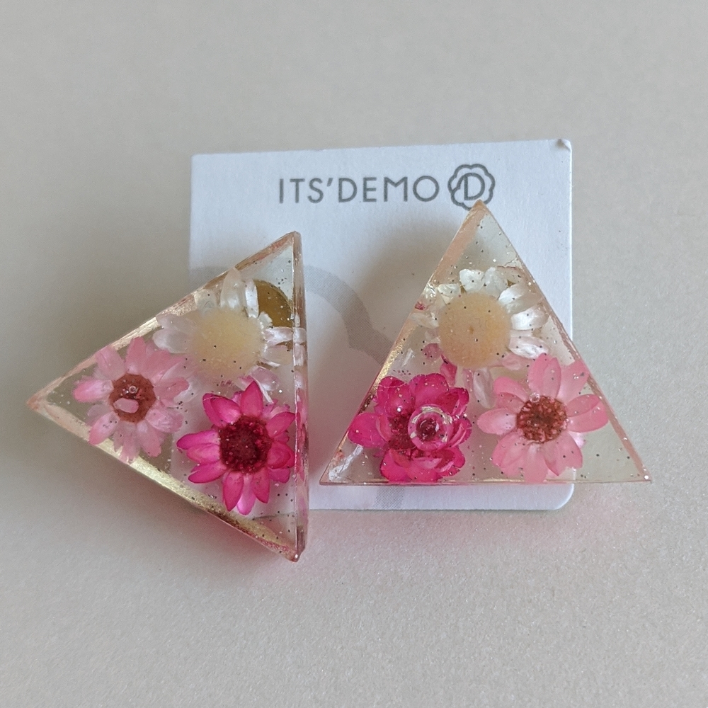 NEW - Acrylic 3D Floral Earrings